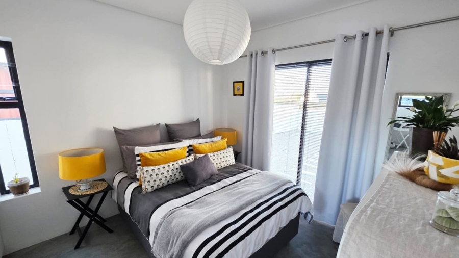2 Bedroom Property for Sale in Britannia Bay Western Cape